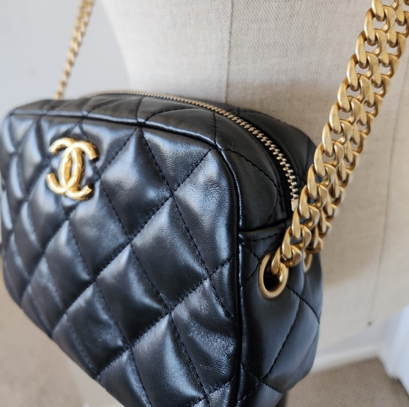 CHANEL 22K Lambskin Camera Case NWT - Picture 13 of 16